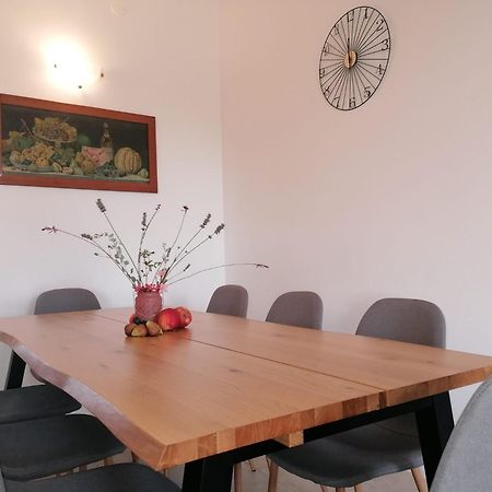 Vila Dubravka - Schoen Und Komfortabel Inmitten Von Olivenbaeumen Und Weinbergen Mit Whirlpool Valtura Eksteriør billede