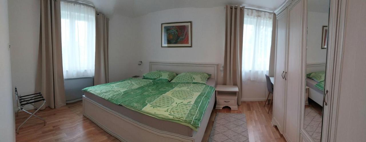 Vila Dubravka - Schoen Und Komfortabel Inmitten Von Olivenbaeumen Und Weinbergen Mit Whirlpool Valtura Eksteriør billede